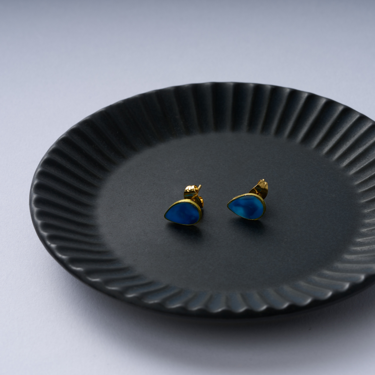 しずくピアス(青)
